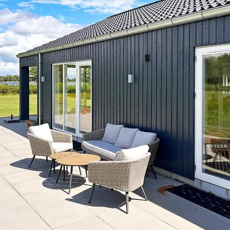 Stylish Lakeview Retreat-by Traum Hébergement de vacances