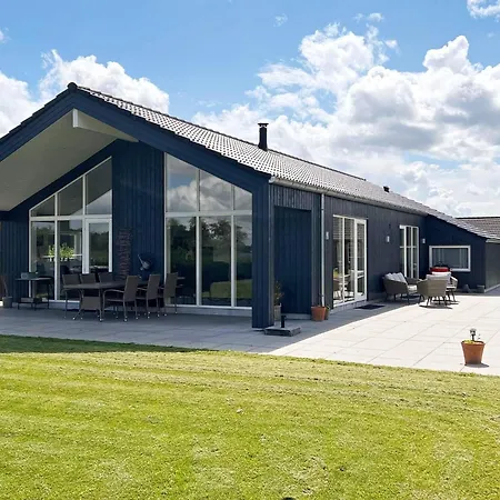 Stylish Lakeview Retreat-by Traum Hébergement de vacances Ansager